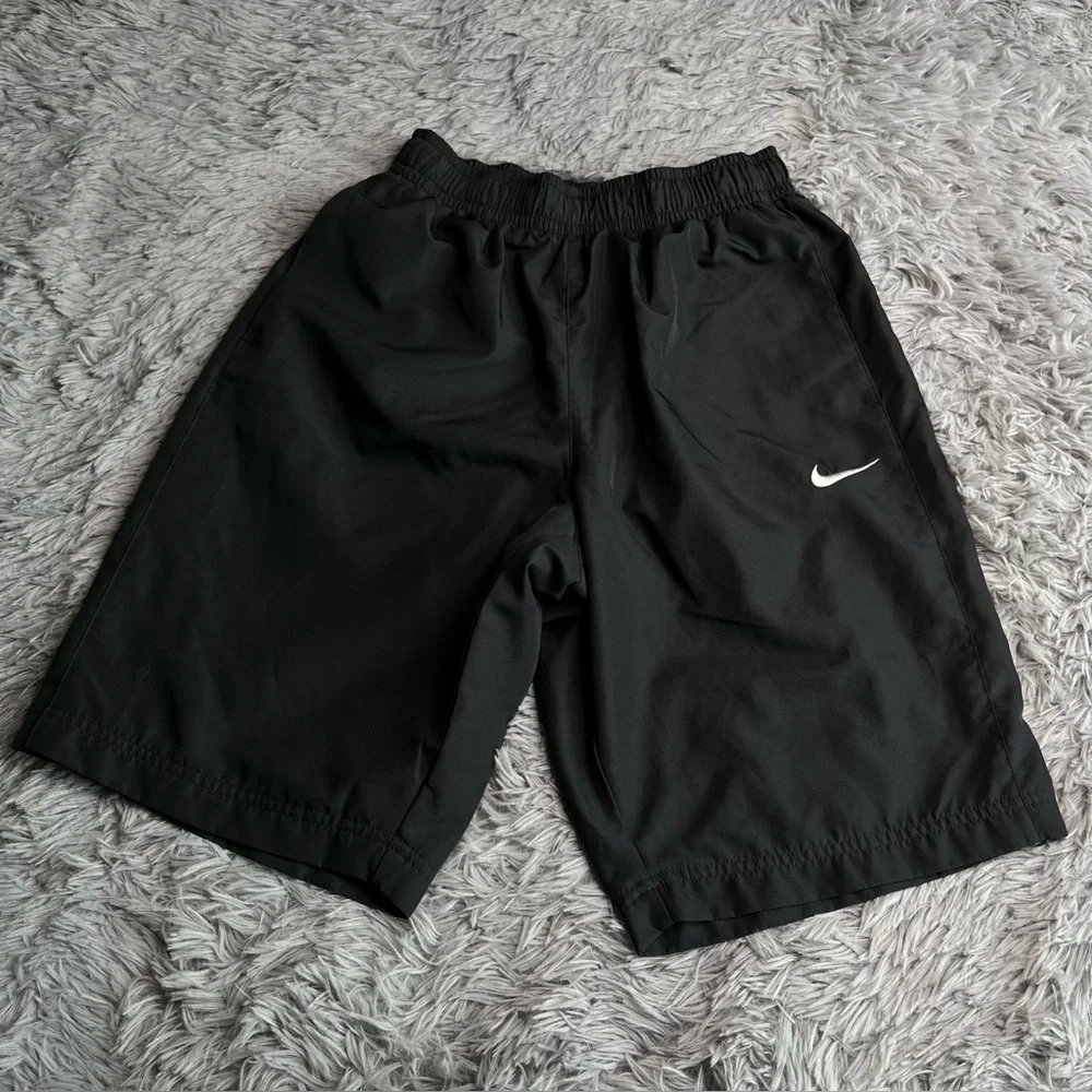 Nike Shorts Mens Small Drawstring Waist Pockets Black White Swim Athletic